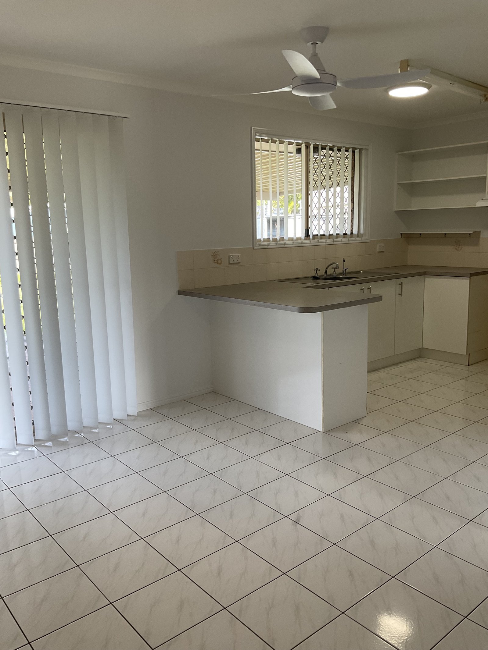 34 Tristania Crescent URANGAN 3