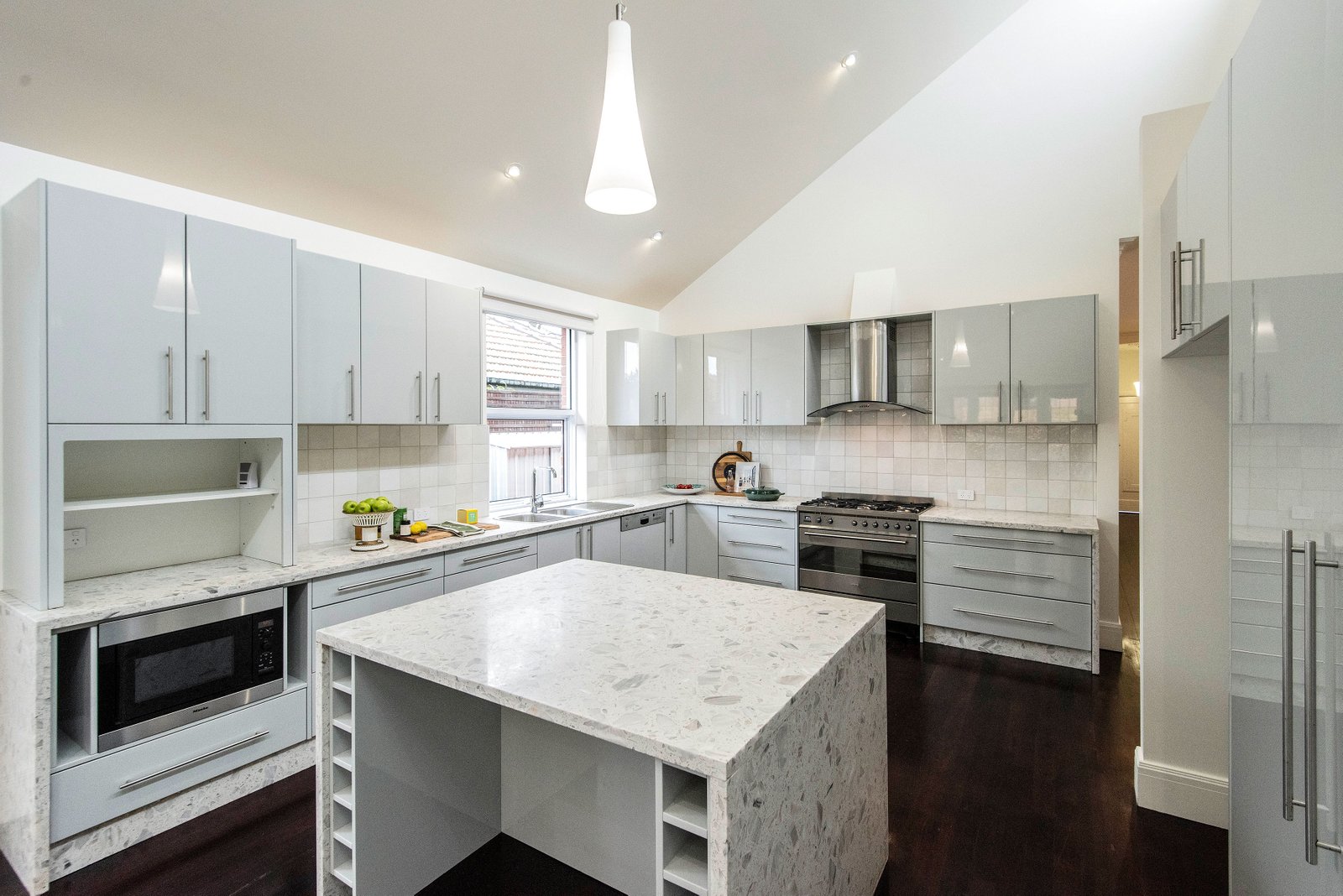 Gallery: 34 Victoria Street