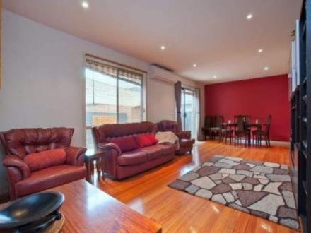 Gallery: 34 Walkers Road