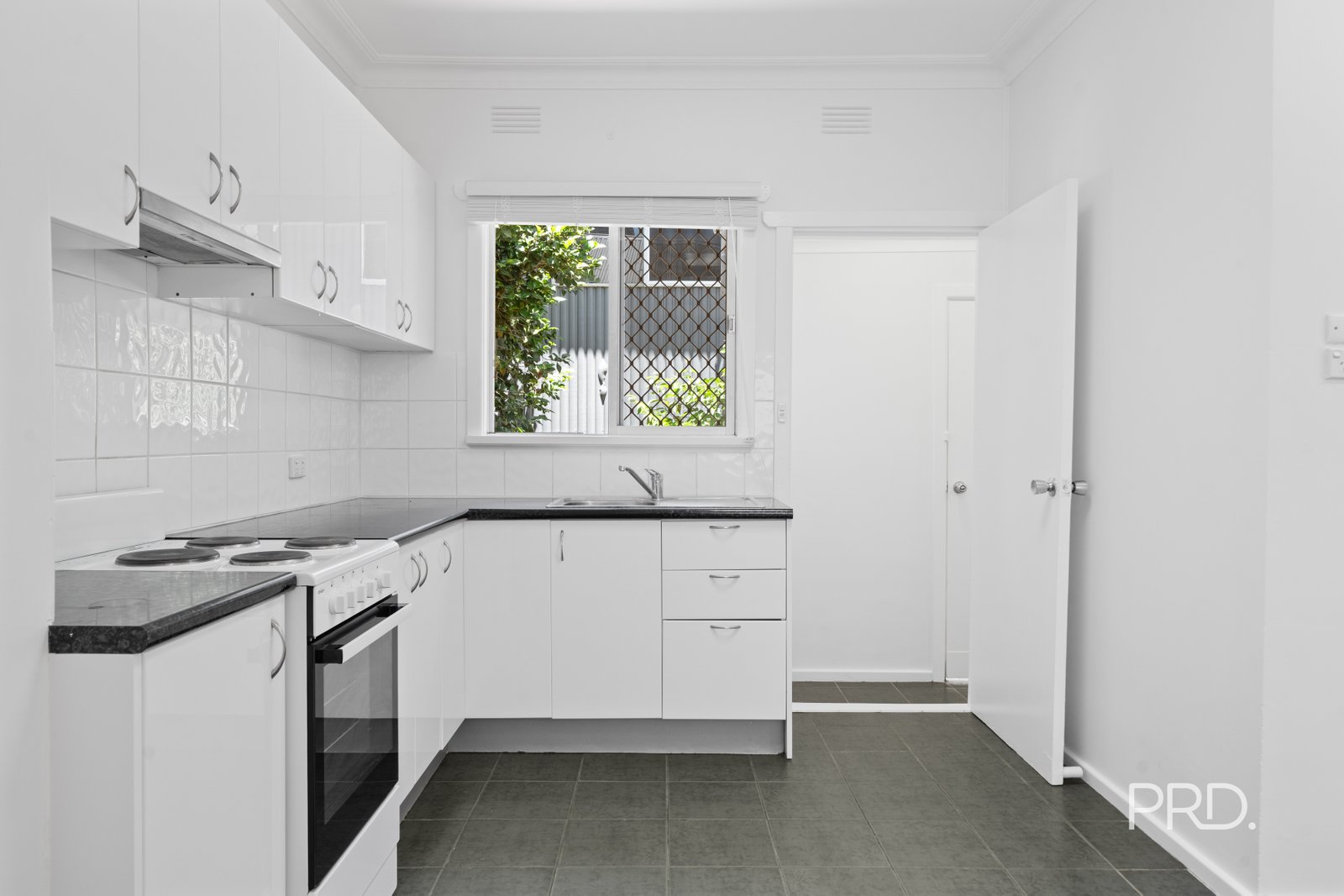 34 Warrawong Street KOORINGAL 4