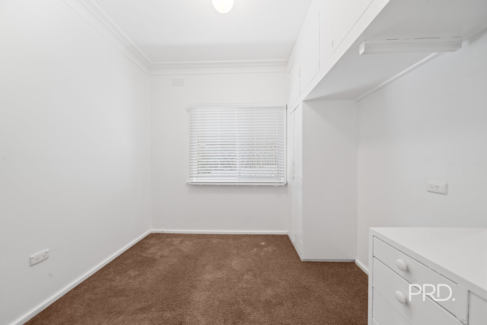 34 Warrawong Street KOORINGAL 8