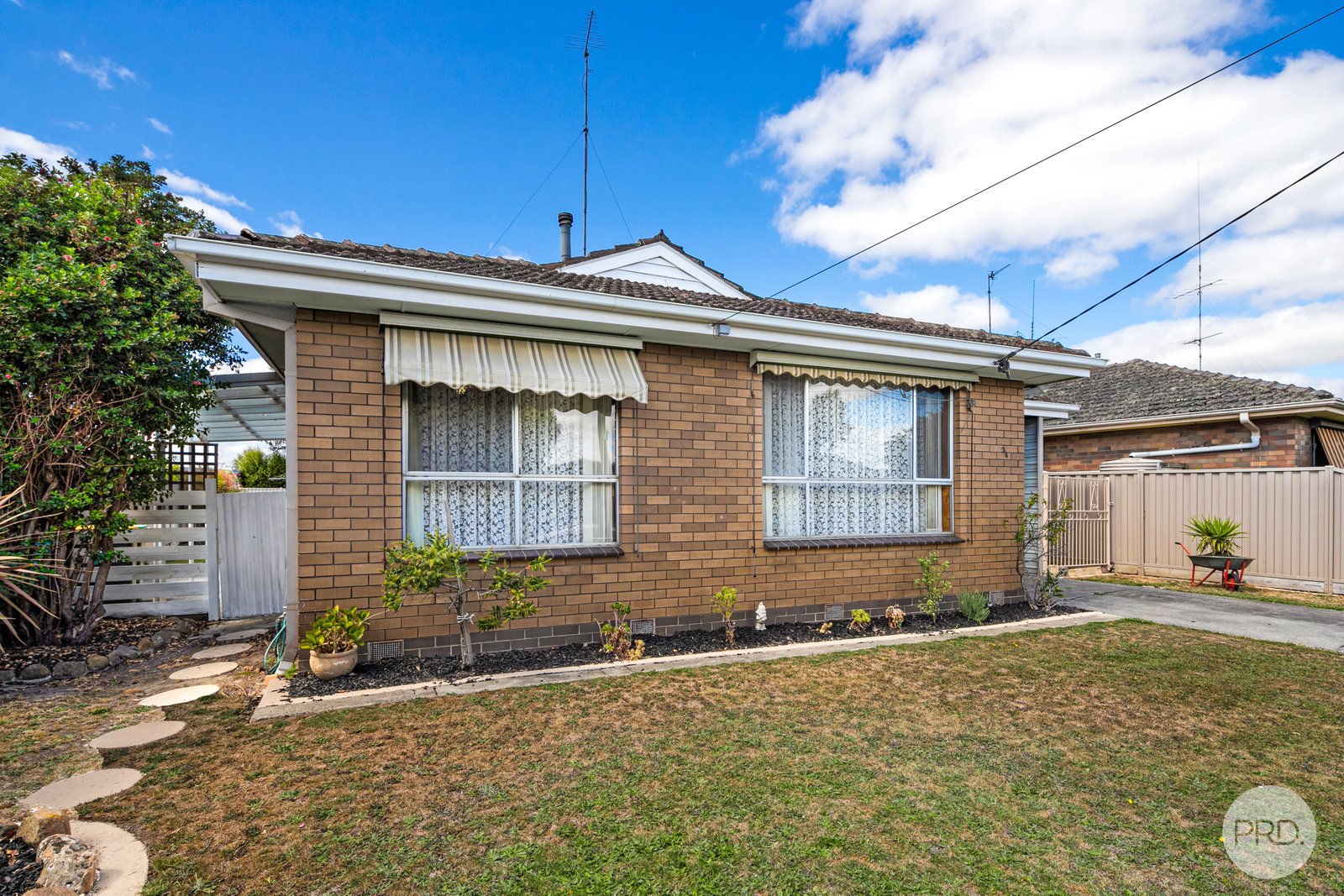 34 Webbcona Parade WENDOUREE 2