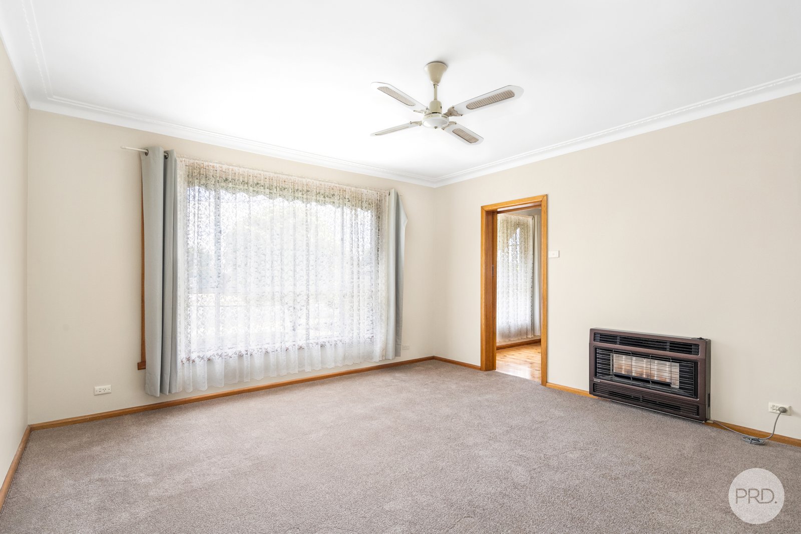 34 Webbcona Parade WENDOUREE 6