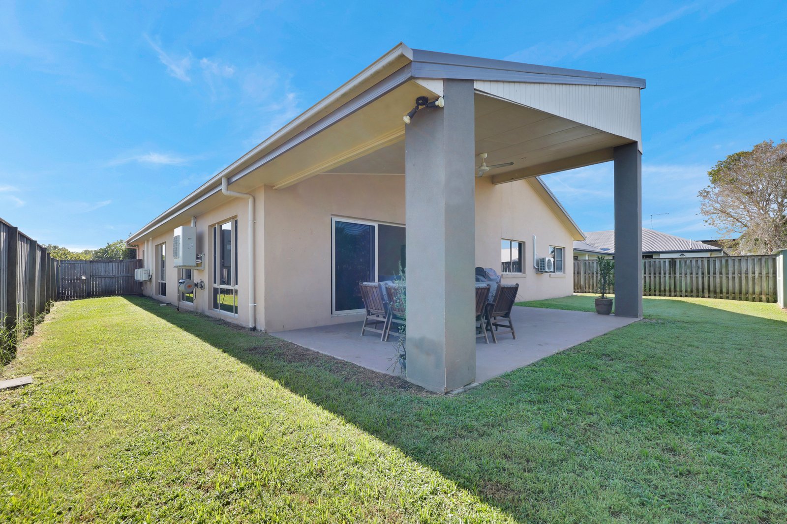 34 Whitehaven Drive BLACKS BEACH 12