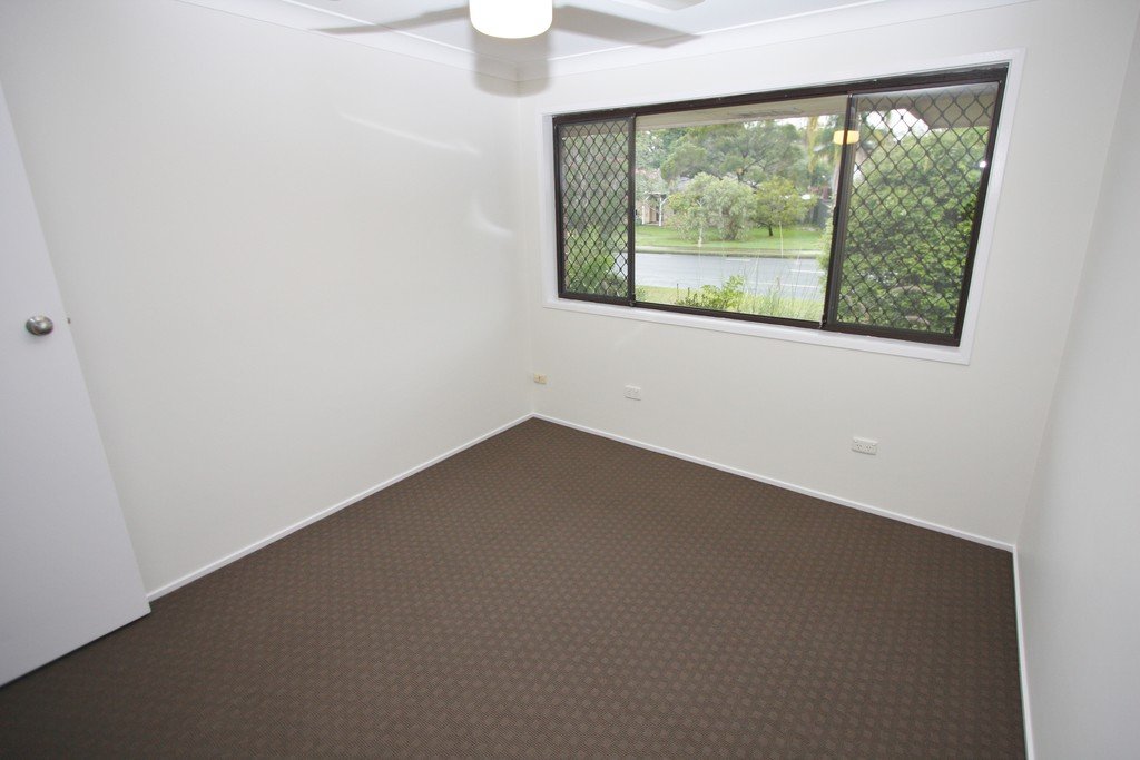 34 Yangoora Crescent ASHMORE 9