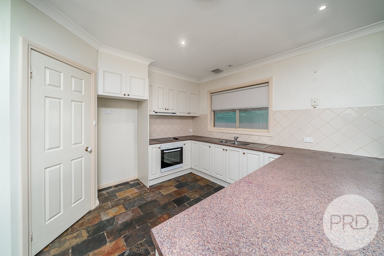 34 Yentoo Drive GLENFIELD PARK 4