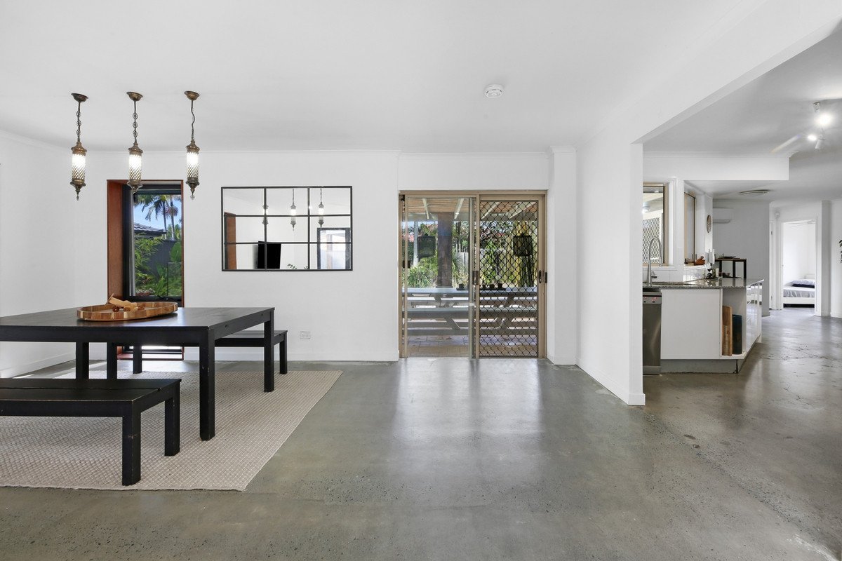 34 Yodelay Street Varsity Lakes 6