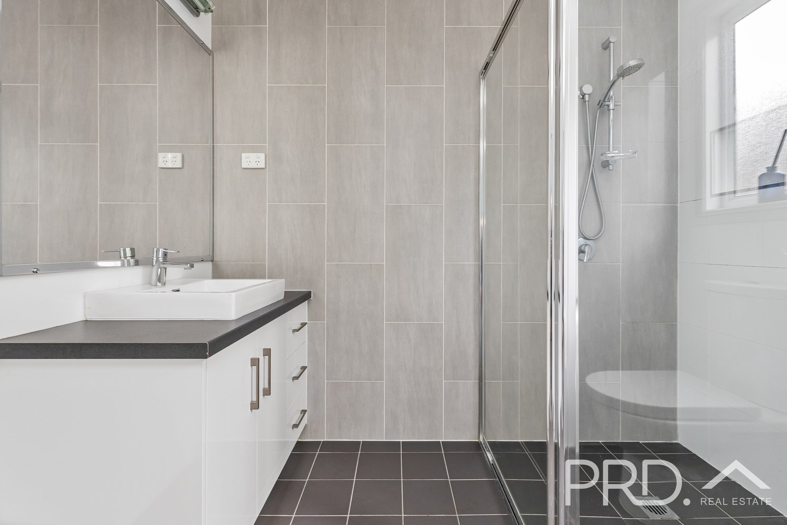 3/40 Dalhunty Street TUMUT 6