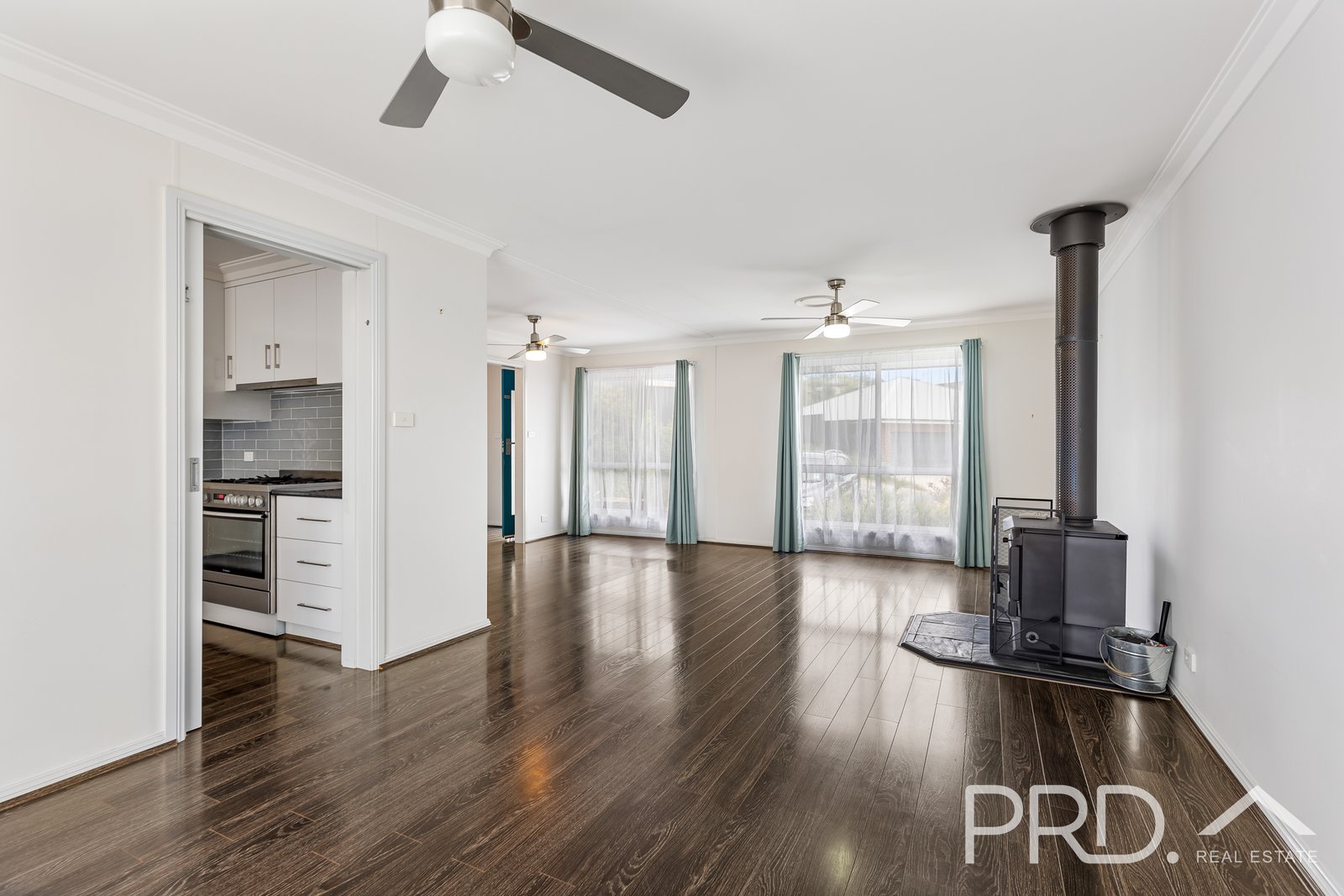 3/40 Dalhunty Street TUMUT 11