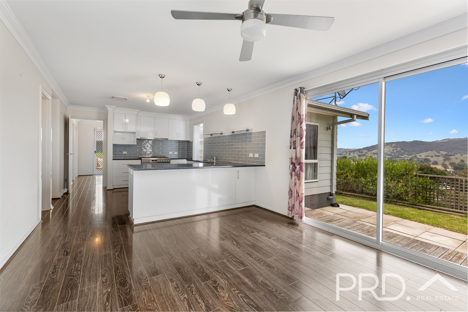 3/40 Dalhunty Street TUMUT 12