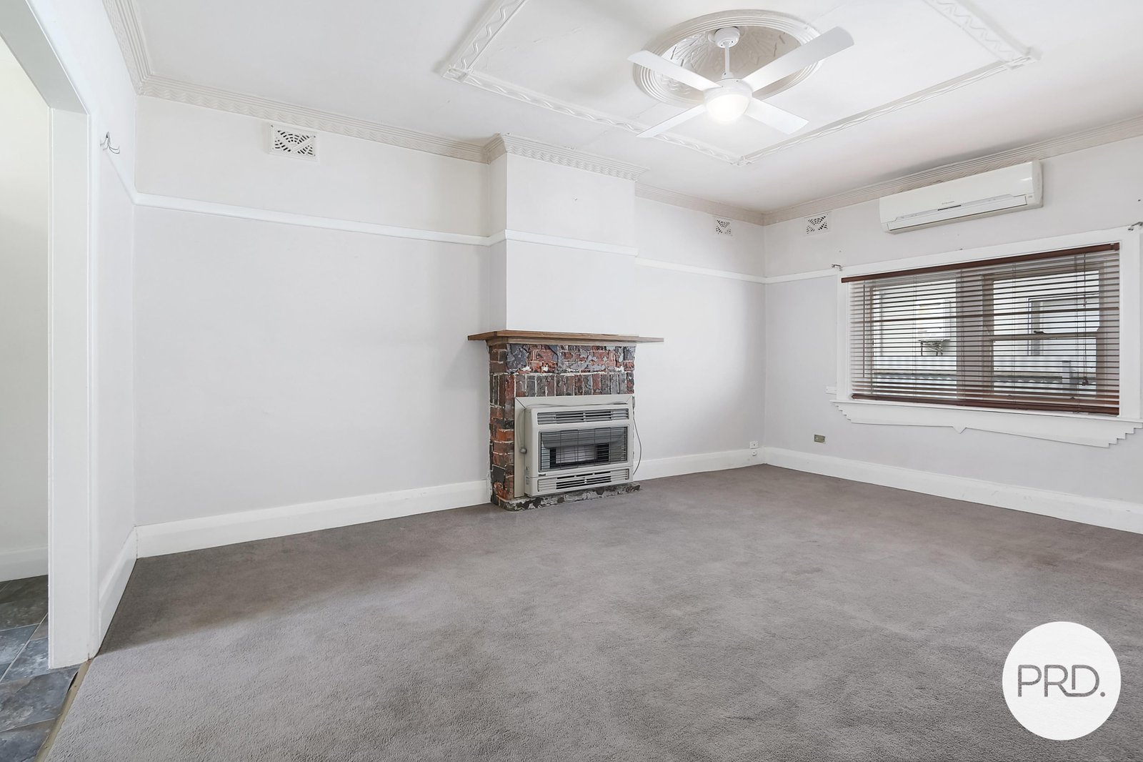 340 Macauley Street SOUTH ALBURY 4