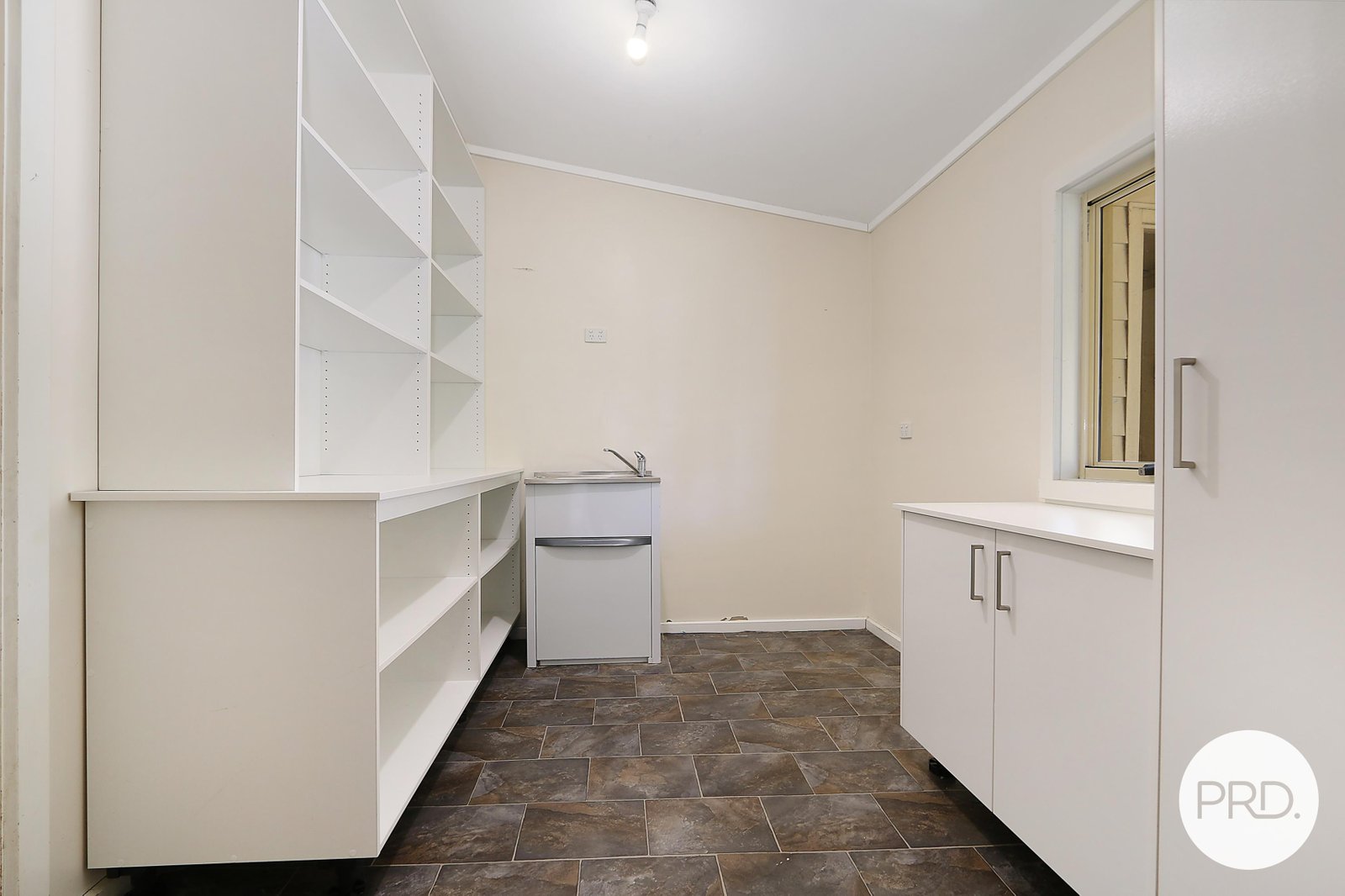 340 Macauley Street SOUTH ALBURY 12