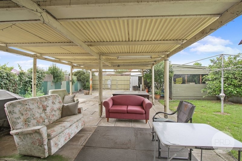 340 Macauley Street SOUTH ALBURY 9