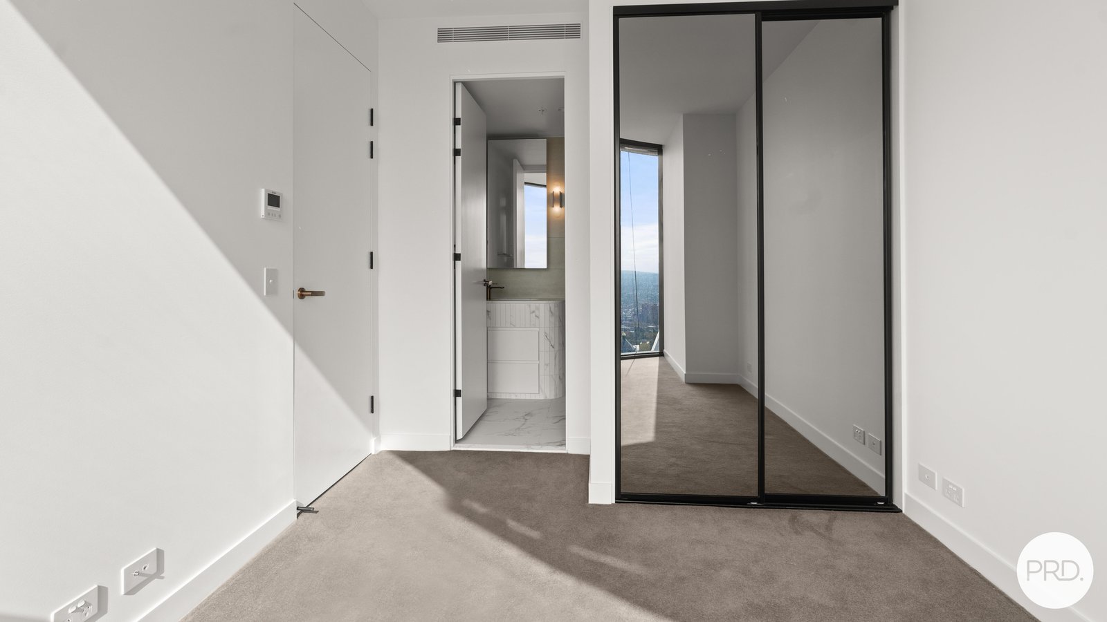 3402/63 La Trobe Street MELBOURNE 8