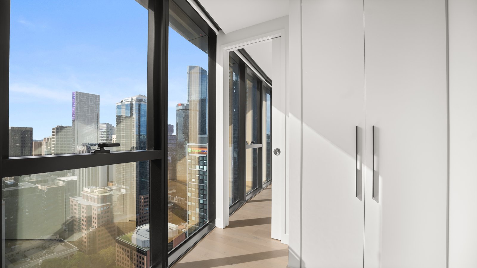 3405/138 Spencer Street MELBOURNE 4