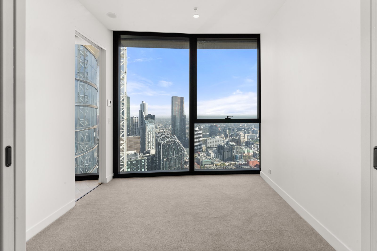 3407/63 La Trobe Street MELBOURNE 7
