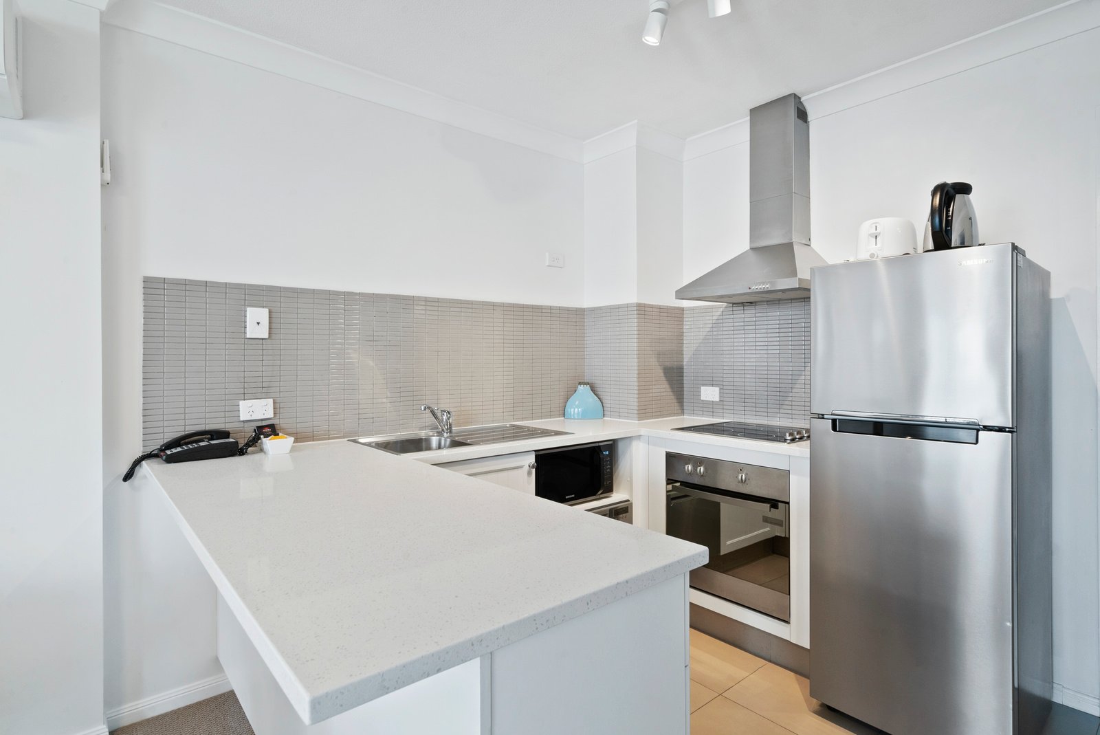 340/99 Griffith Street COOLANGATTA 3