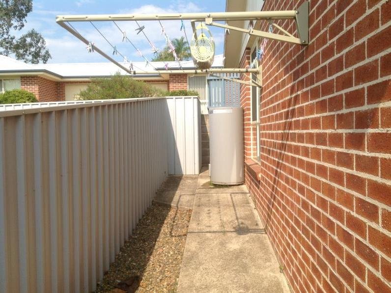 3/40D Carey Street TUMUT 7