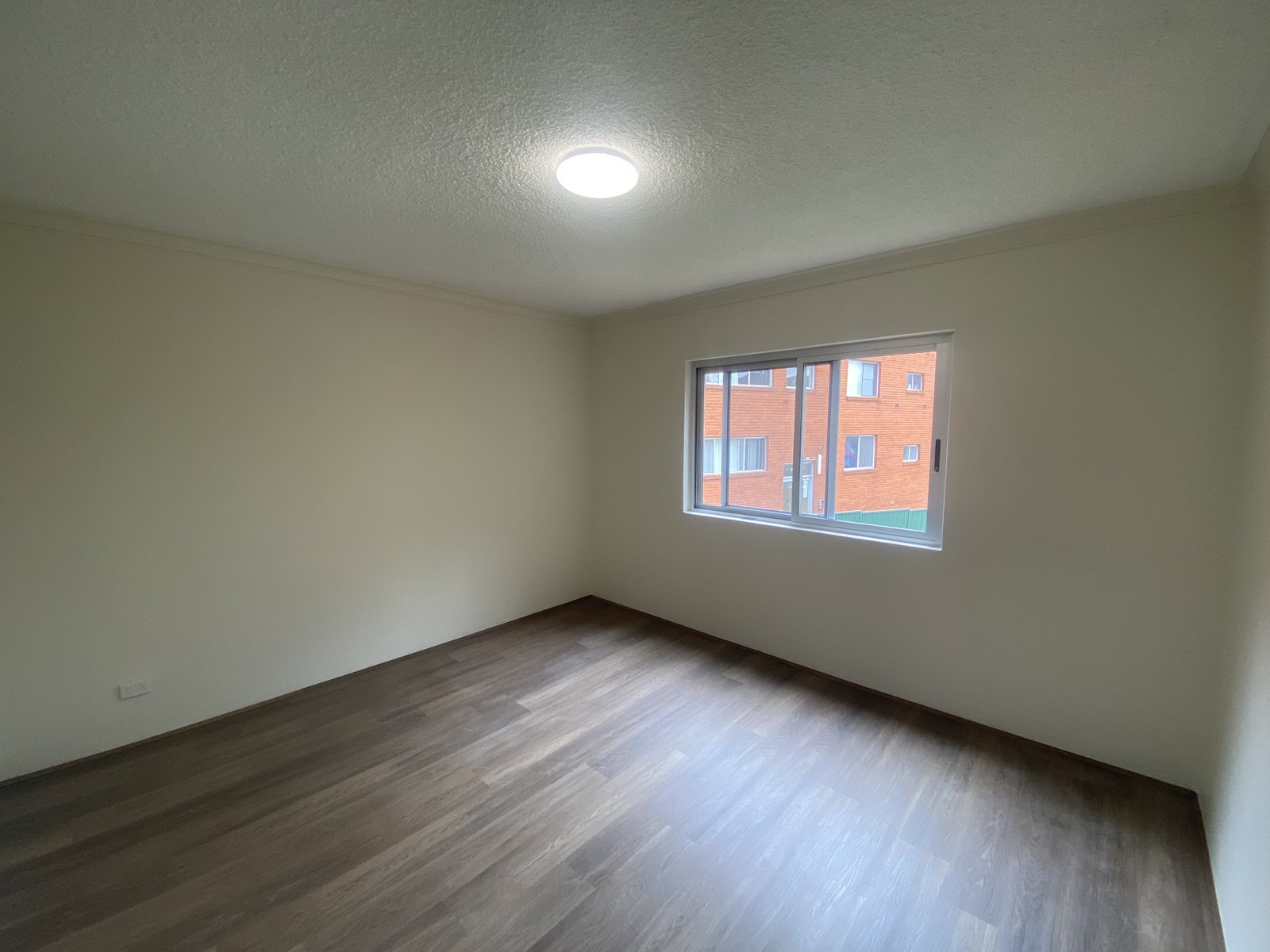 3/41 Nagle Street LIVERPOOL 5