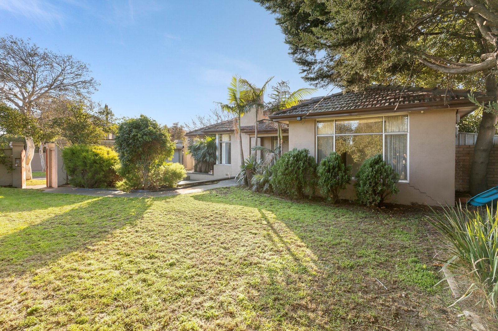 Gallery: 341 South Road