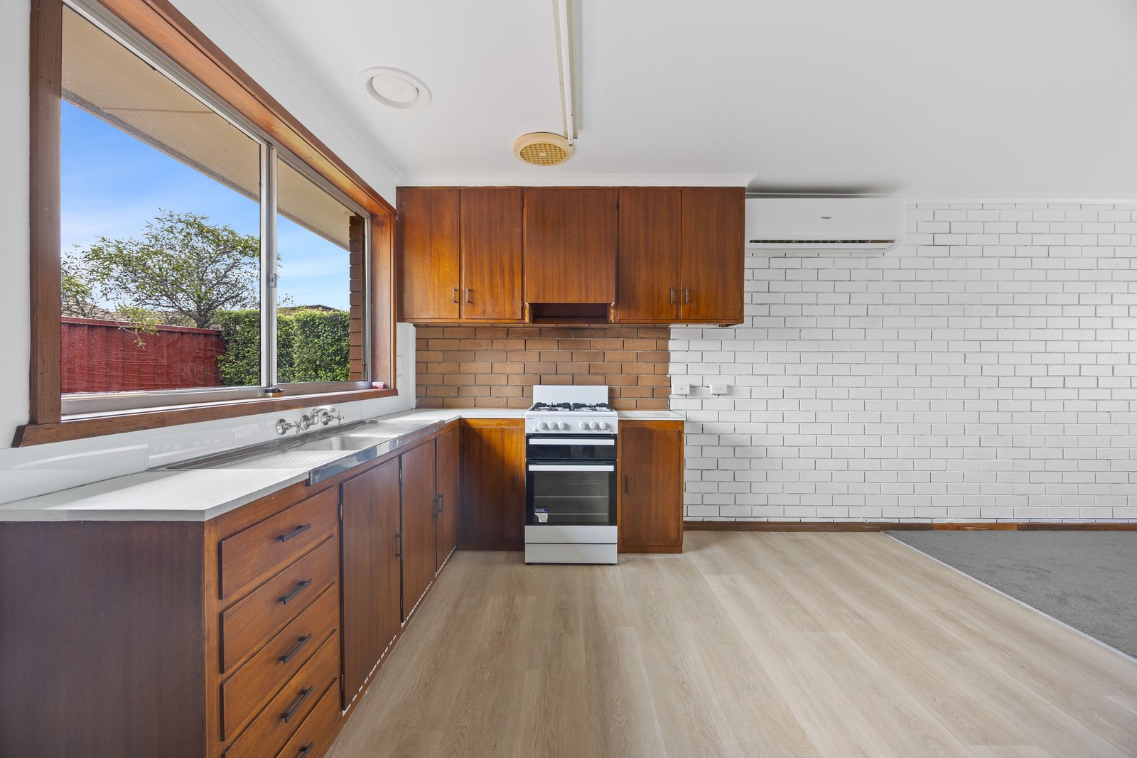 Gallery: 3/412 Gillies St North
