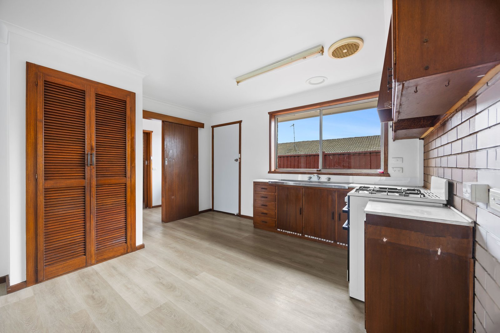 Gallery: 3/412 Gillies Street North