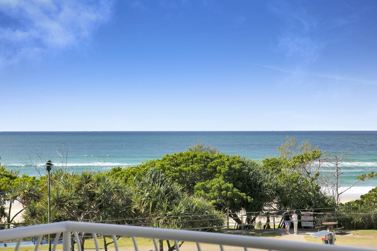 34/136 The Esplanade Burleigh Heads 10
