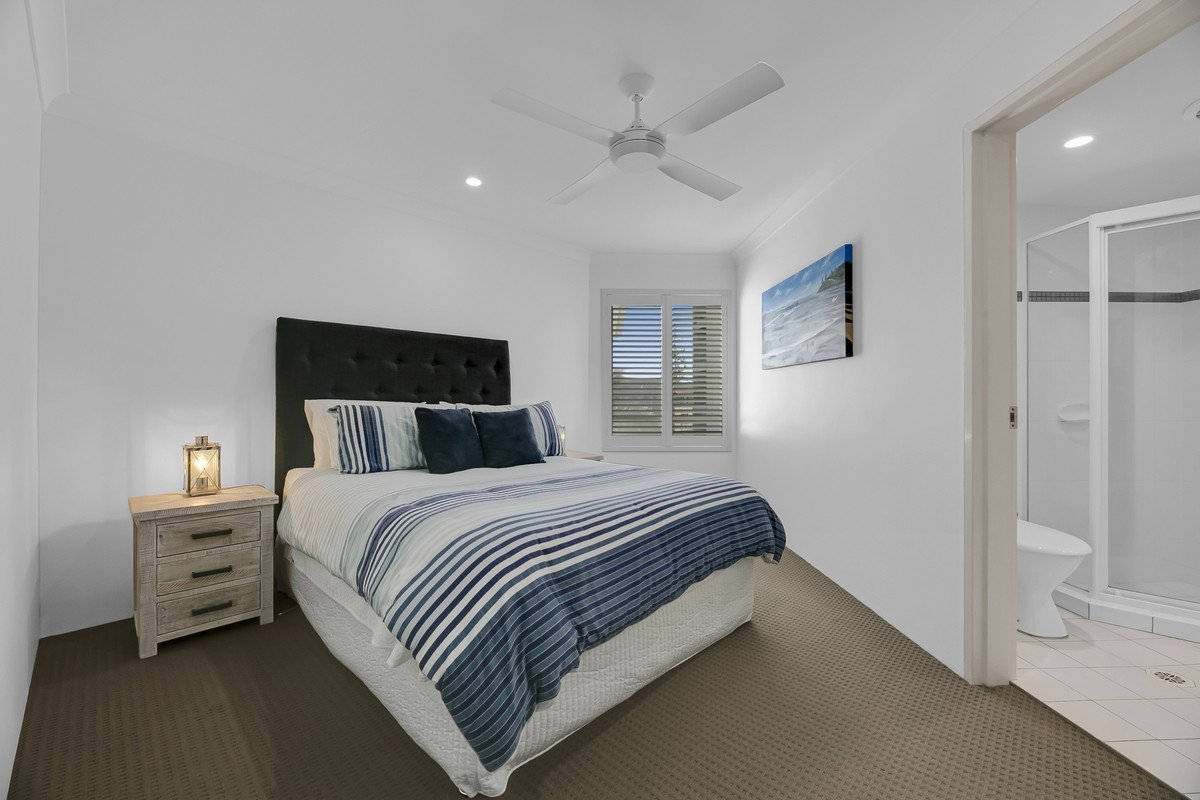 34/136 The Esplanade Burleigh Heads 11