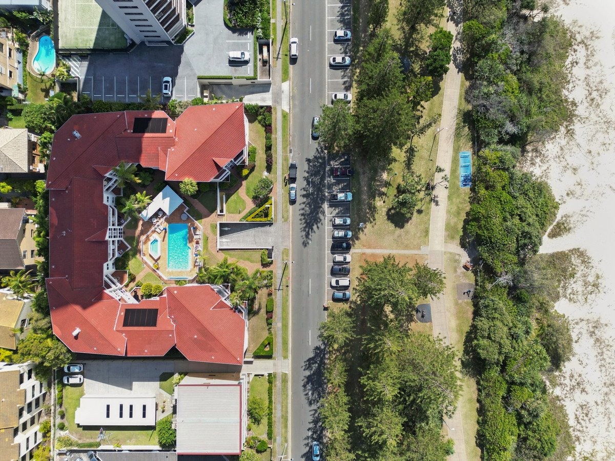 34/136 The Esplanade Burleigh Heads 17