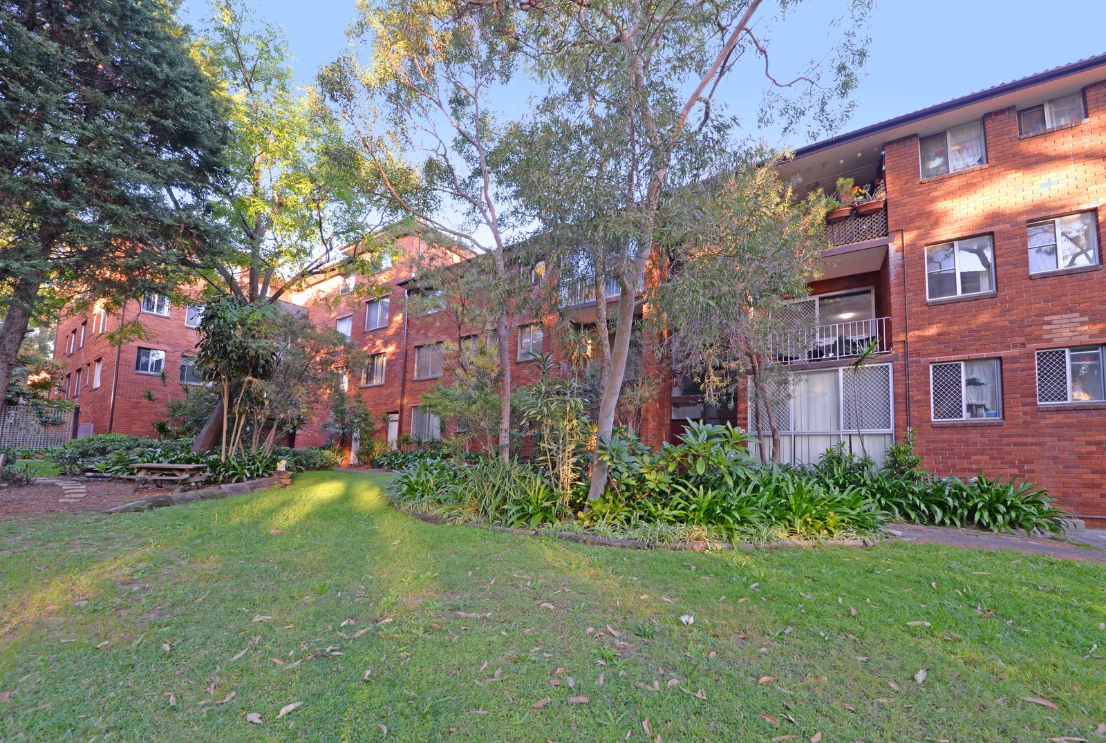 34/15 Grace Campbell Crescent HILLSDALE 1