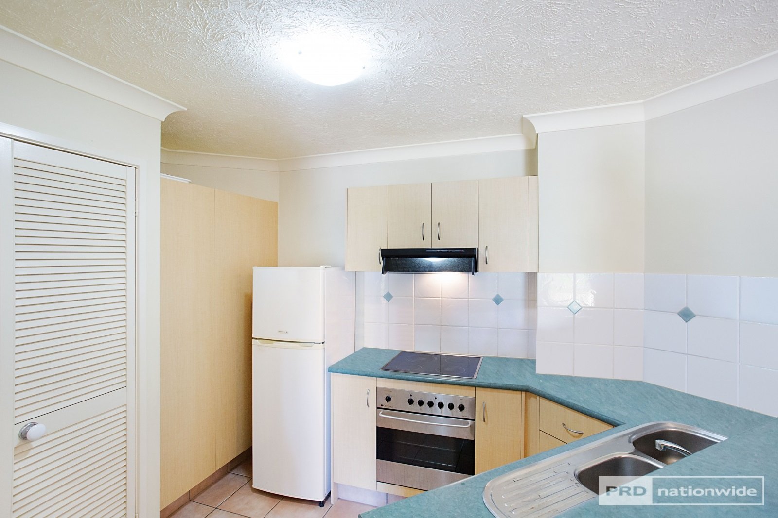 34/150 Marine Parade SOUTHPORT 4