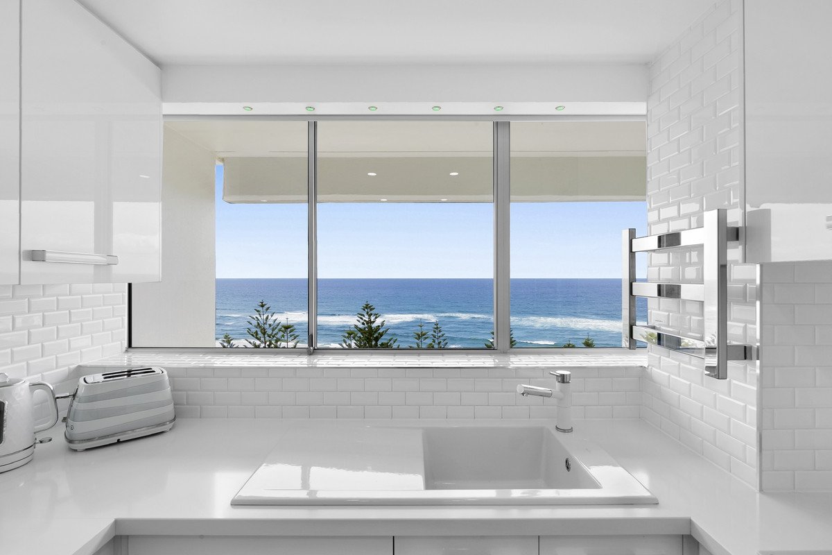 34/170-180 The Esplanade Burleigh Heads 12