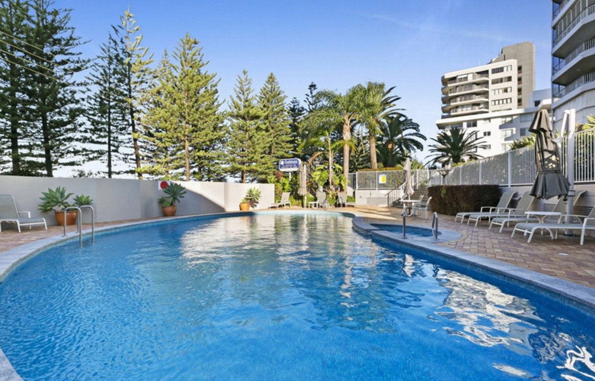 34/170-180 The Esplanade Burleigh Heads 27