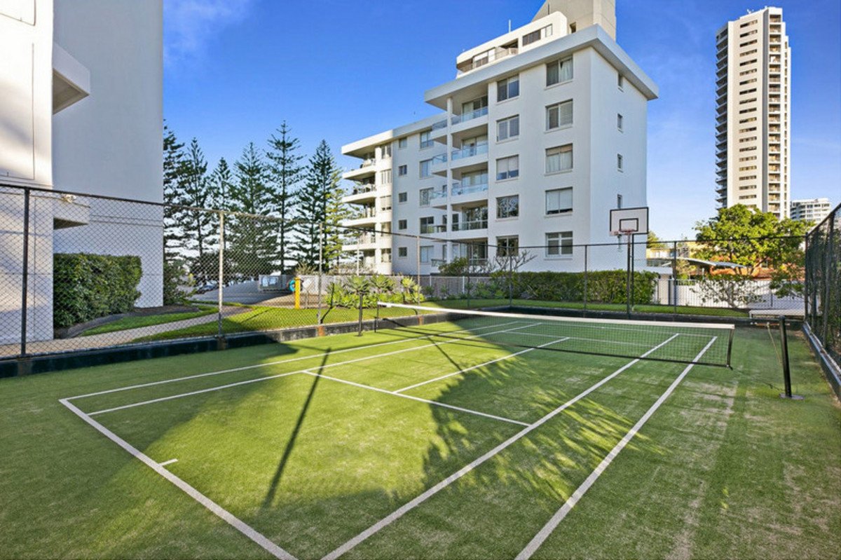 34/170-180 The Esplanade Burleigh Heads 28