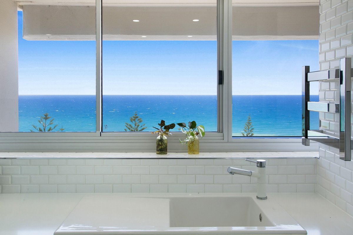 34/170-180 The Esplanade Burleigh Heads 10