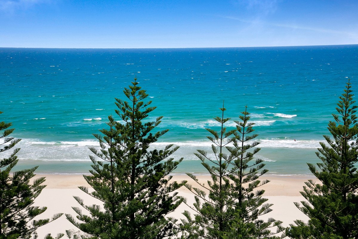 34/170-180 The Esplanade Burleigh Heads 30