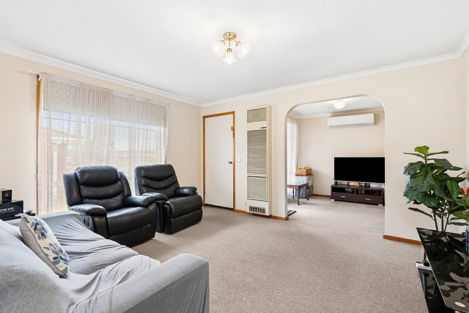 Gallery: 3/42-44 Burdoo Drive