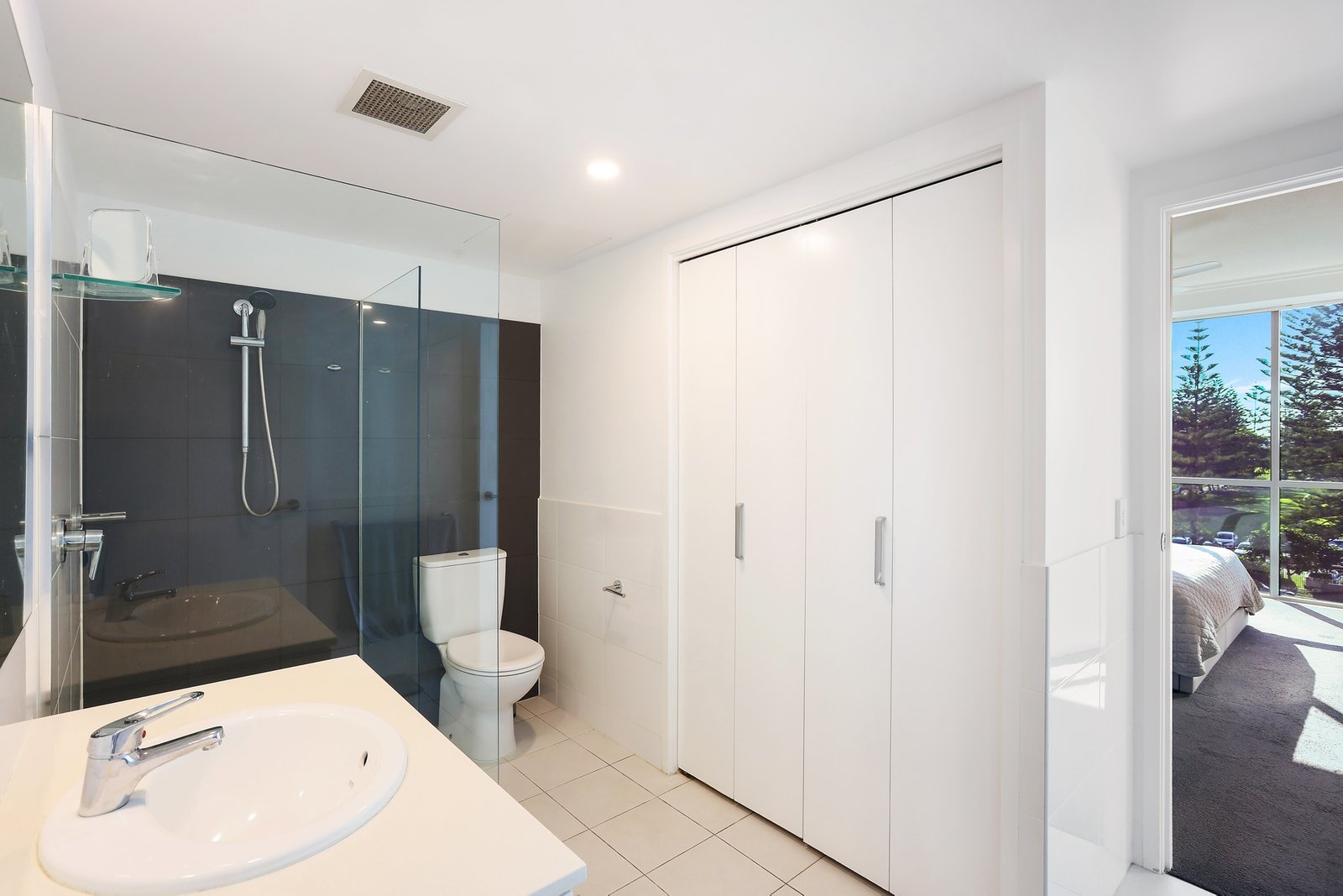 34/25-29 Surf Parade BROADBEACH 11