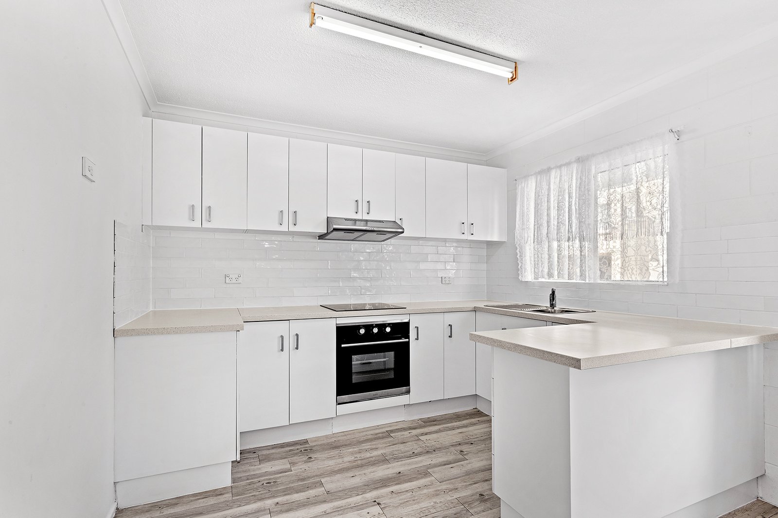 34/3 Eshelby Drive CANNONVALE 5