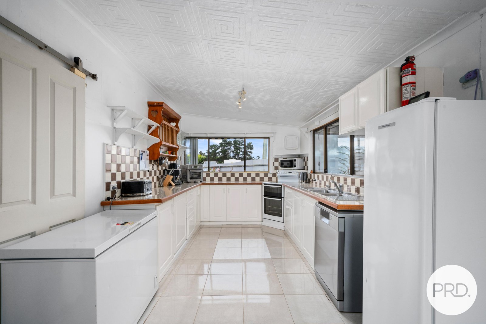 3430 Lyell Highway GRETNA 6