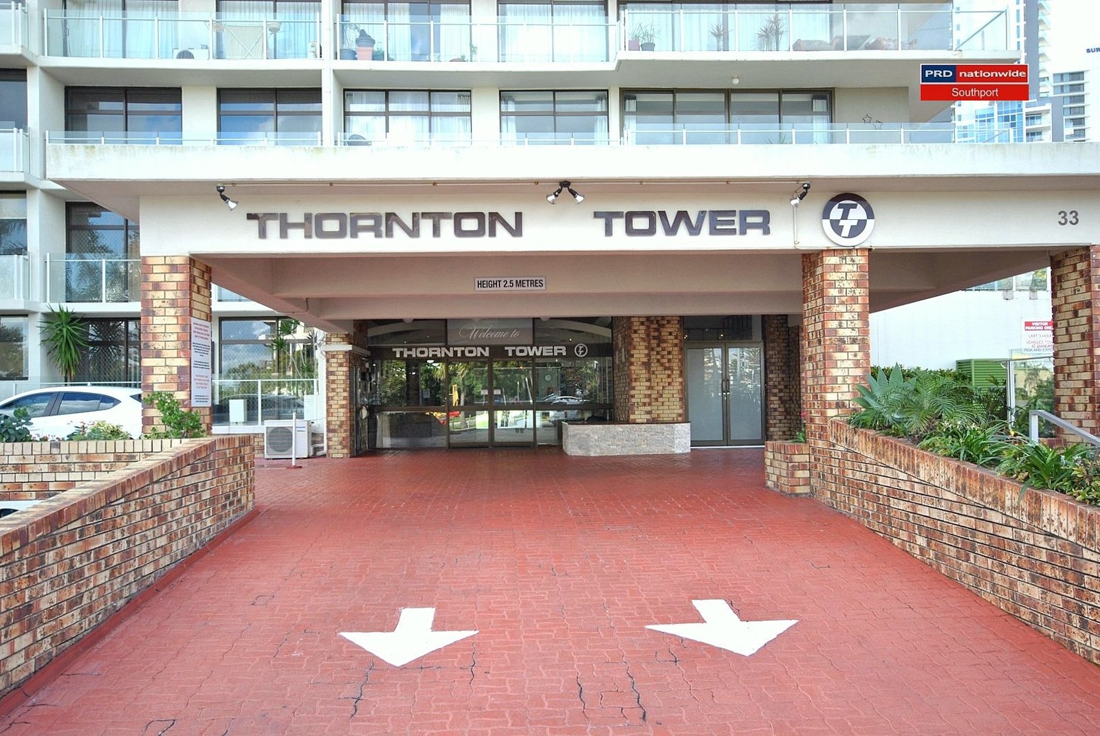 34/33 'Thornton Towers' Thornton Street SURFERS PARADISE 3