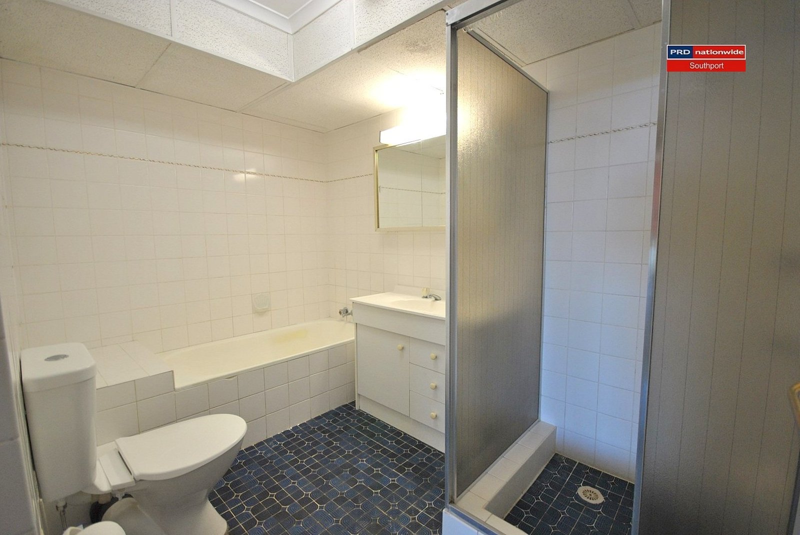 34/33 'Thornton Towers' Thornton Street SURFERS PARADISE 5