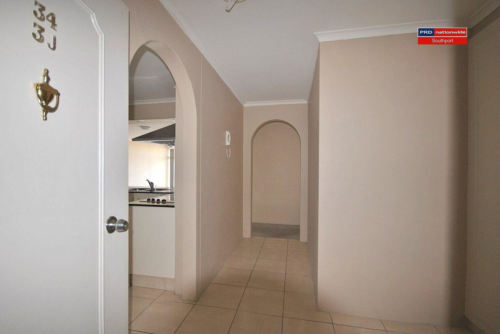 34/33 'Thornton Towers' Thornton Street SURFERS PARADISE 11