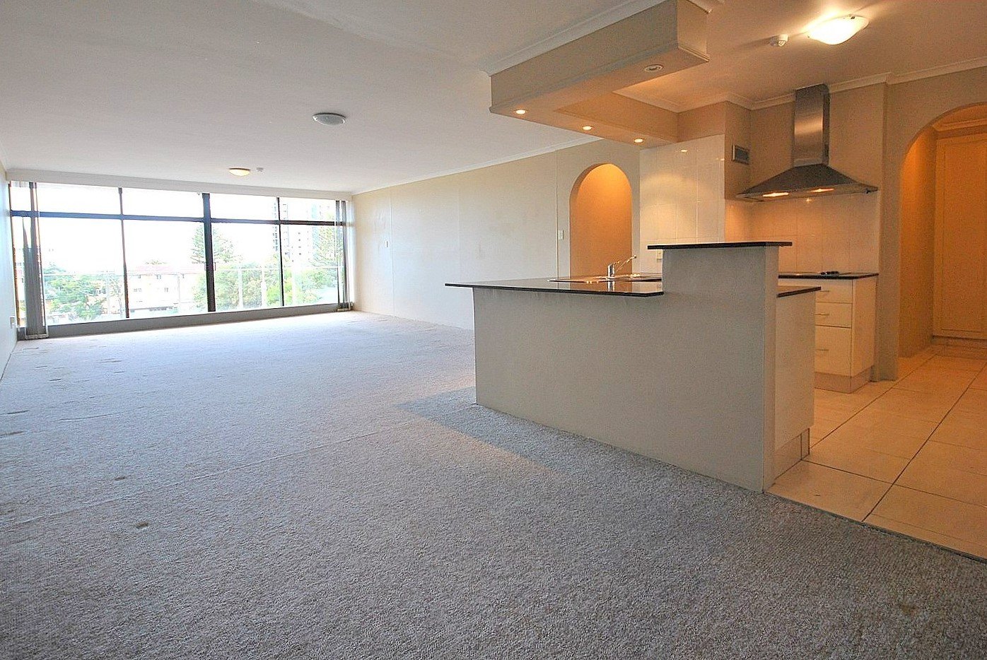 34/33 'Thornton Towers' Thornton Street SURFERS PARADISE 2