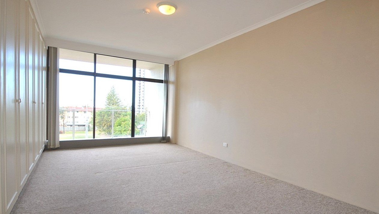 34/33 'Thornton Towers' Thornton Street SURFERS PARADISE 6