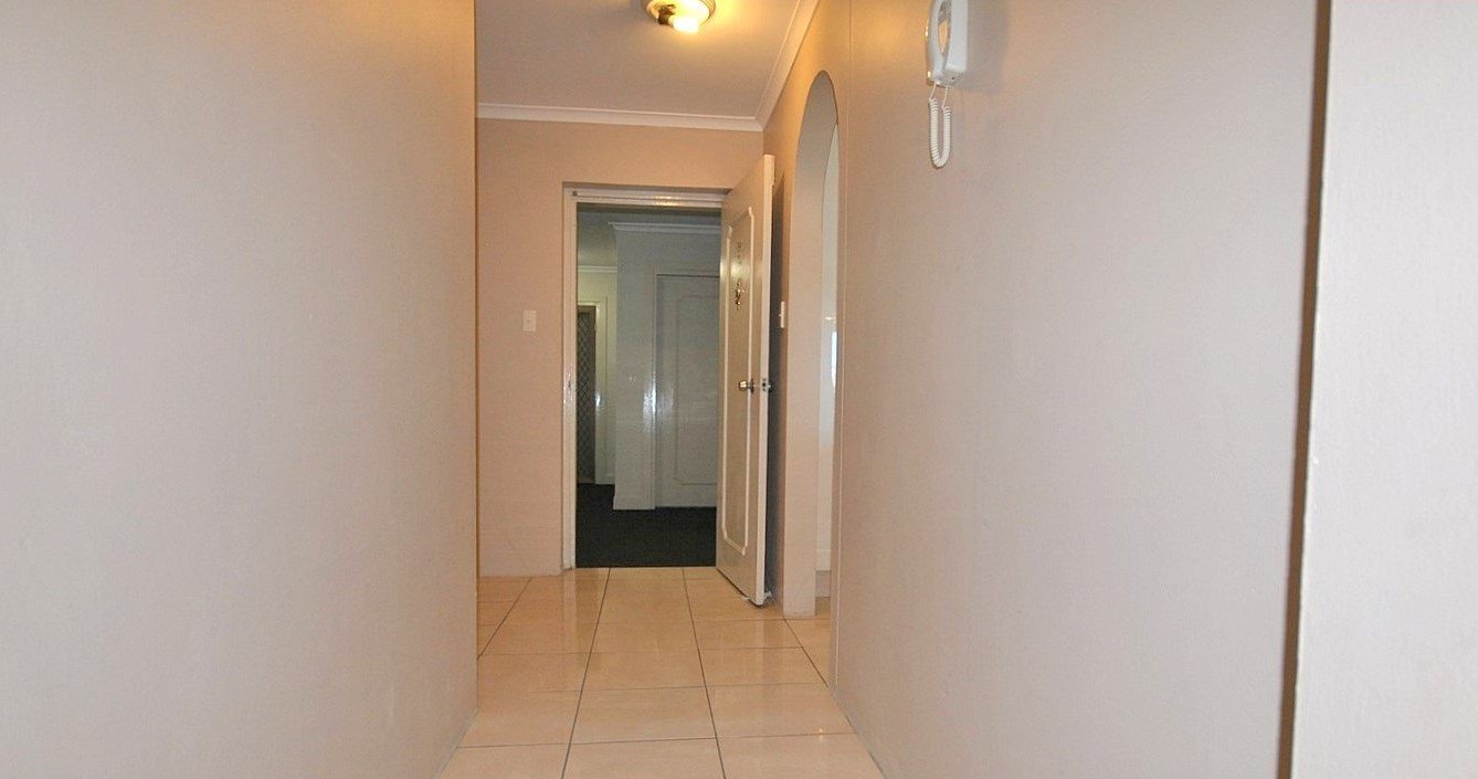 34/33 'Thornton Towers' Thornton Street SURFERS PARADISE 10