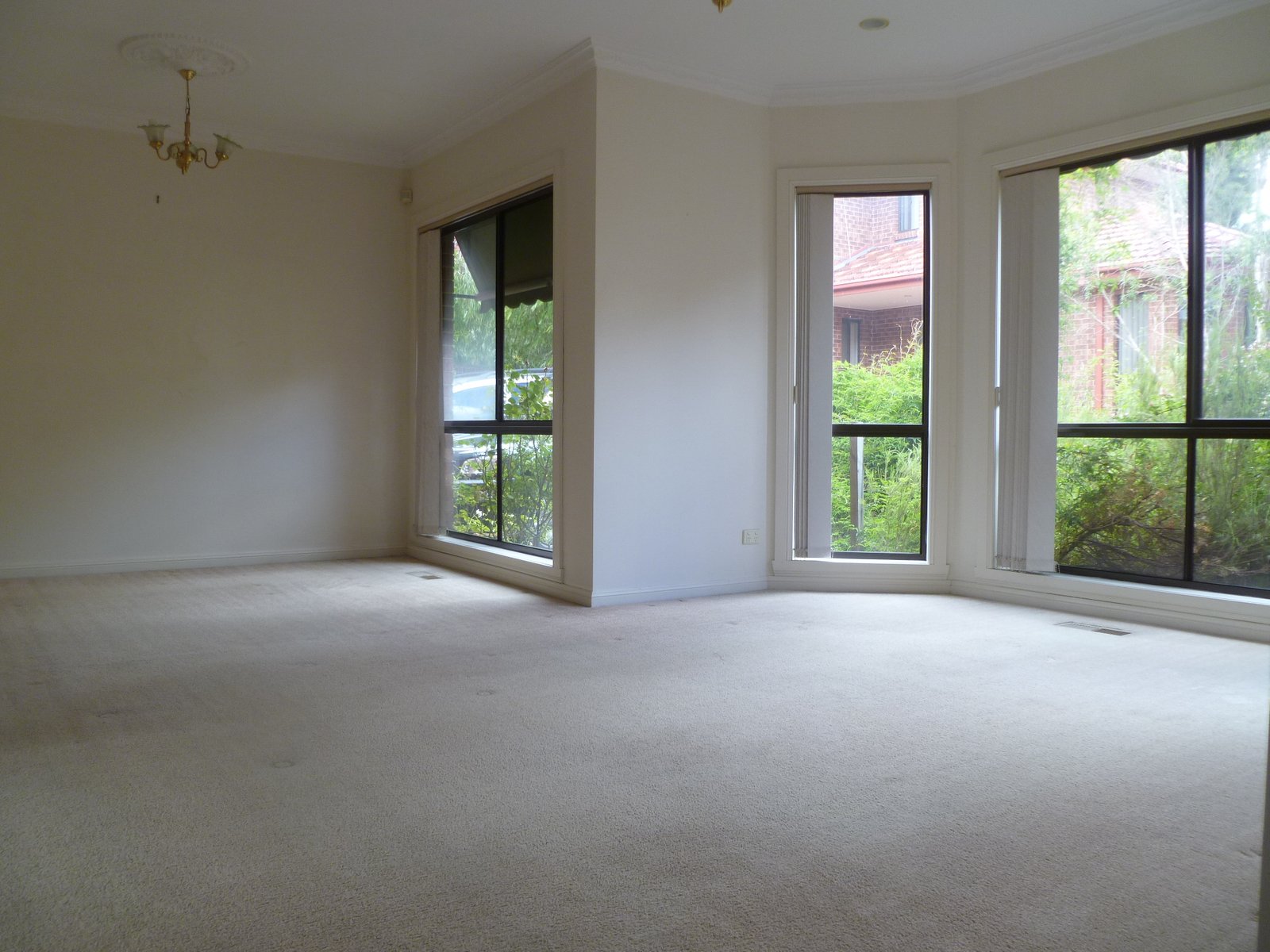 Real Estate and Property in 3/44 Grange Park Avenue, Doncaster, VIC