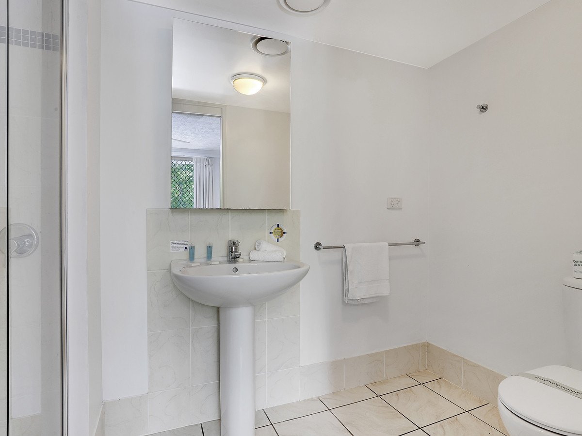 34/4 Park Avenue Burleigh Heads 6