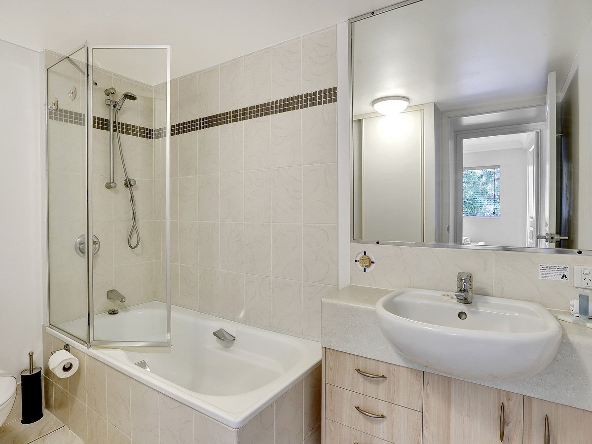 34/4 Park Avenue Burleigh Heads 8