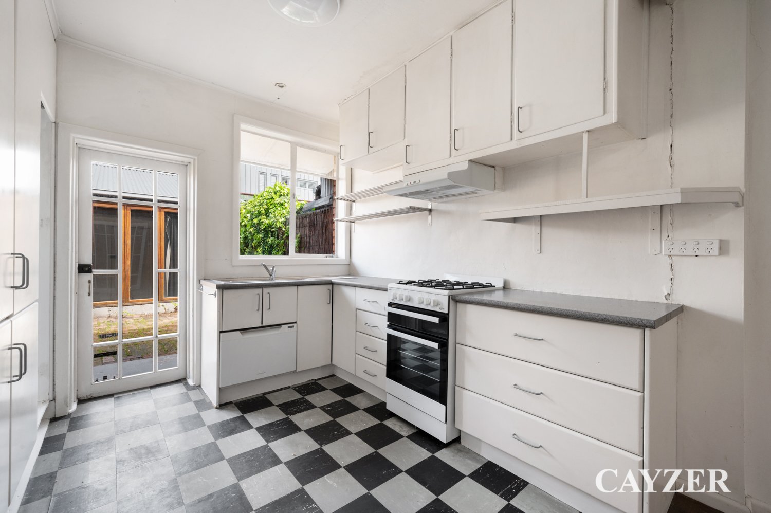 Gallery: 344 Richardson Street